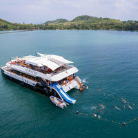 เรือใบคาตามารันสุดหรูของสโมสร James Bond และอ่าวพังงา