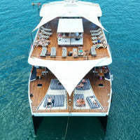 เรือใบคาตามารันสุดหรูของสโมสร James Bond และอ่าวพังงา