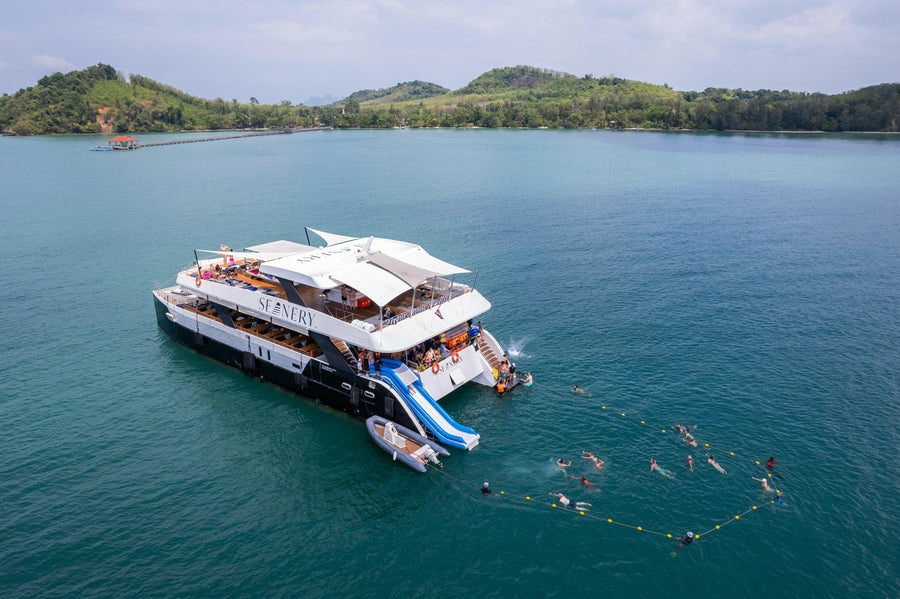 เรือใบคาตามารันสุดหรูของสโมสร James Bond และอ่าวพังงา