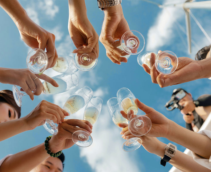 Add a free flowing drinks package to your next trip and celebrate in style and on board of our yachts and catamarans. 